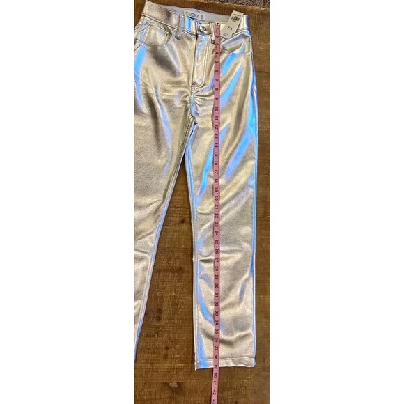 NWT Abercrombie and Fitch silver High Rise 90s Relaxed Jean size 24 / 00 - Picture 9 of 10